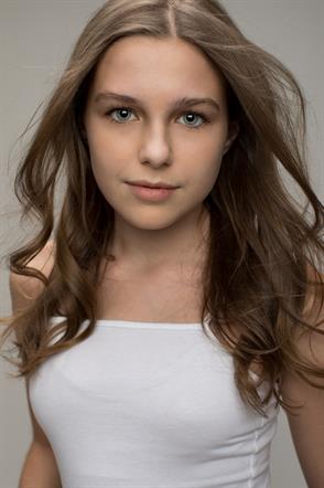 Meghan Barton Awarded Scholarship to Attend Summer Intensive