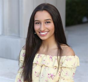 Maya Alvarez-Coyne Receives President’s Volunteer Service Award