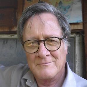 Tim Powers, Creative Writing Conservatory Instructor, received the 2024 Comic-Con International’s Inkpot Award