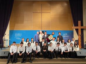 Kenneth Chung (IM, ‘28) and Gracie Park (IM, ‘28) participated in Global Mission Chamber Orchestra’s fundraising benefit concert, “Rise from the Ashes,” in support of the L.A. Fire victims and firefighters